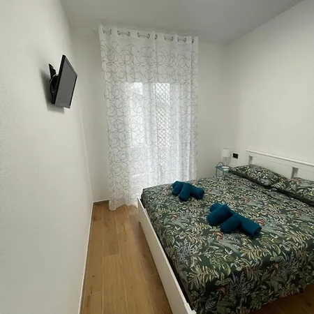 Tiffany House * Marina di Massa